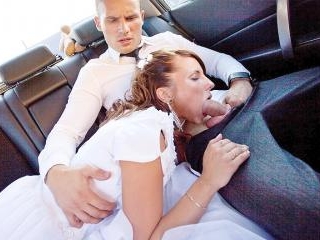 Teen bride gives head in the car