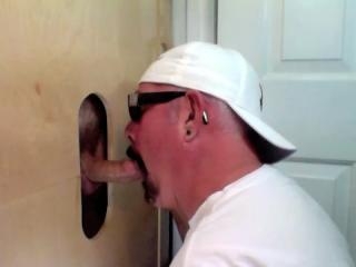 3 Married Guys Serviced At The Gloryhole